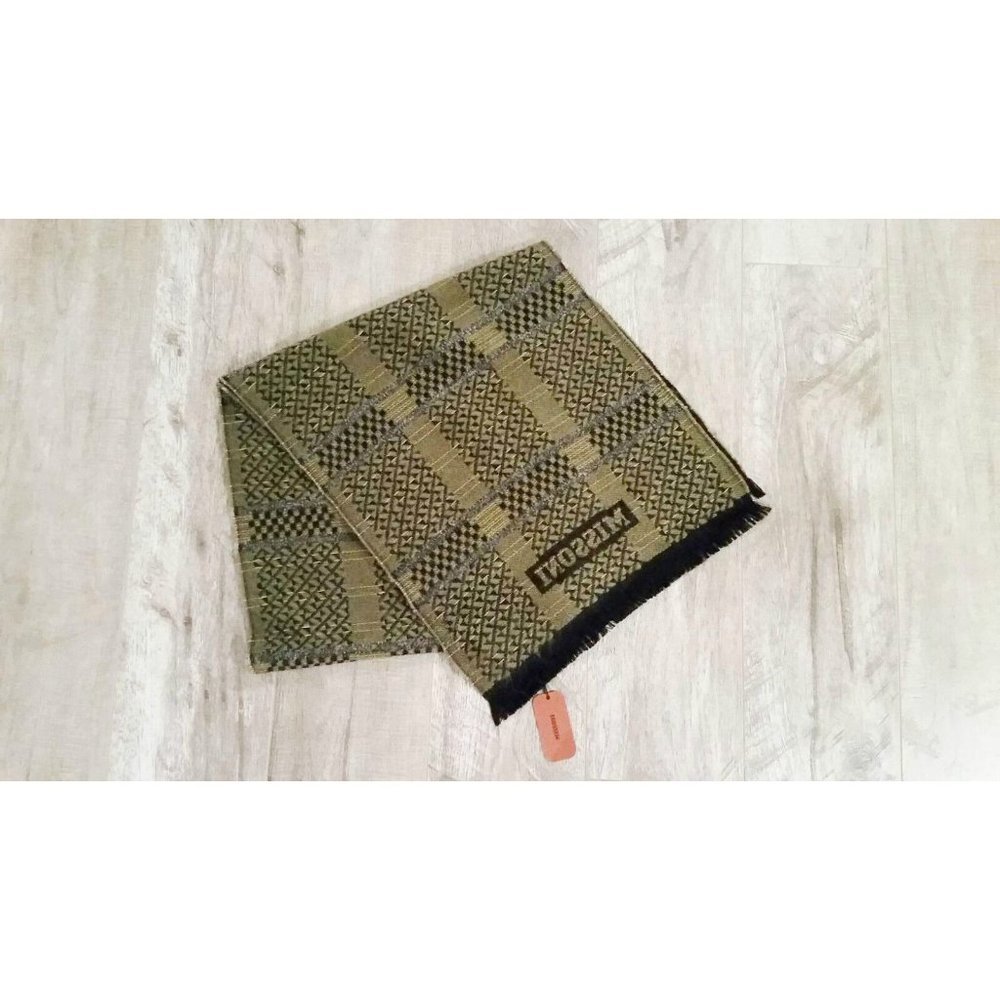 MISSONI Italy CHEVRON Pattern Centered FRINGE Trim WOOL Scarf BLACK / ARMY GREEN